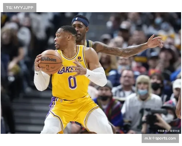 威少重返俄城引爆焦点 勇士力拼止住对快船连败